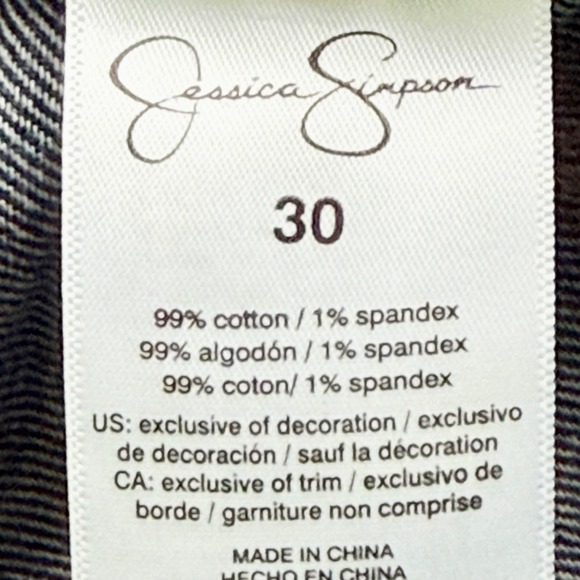 Jessica Simpson Womens Stretch Lived-In Vintage Relaxed Denim Shorts Size 30 NWT - Picture 6 of 12